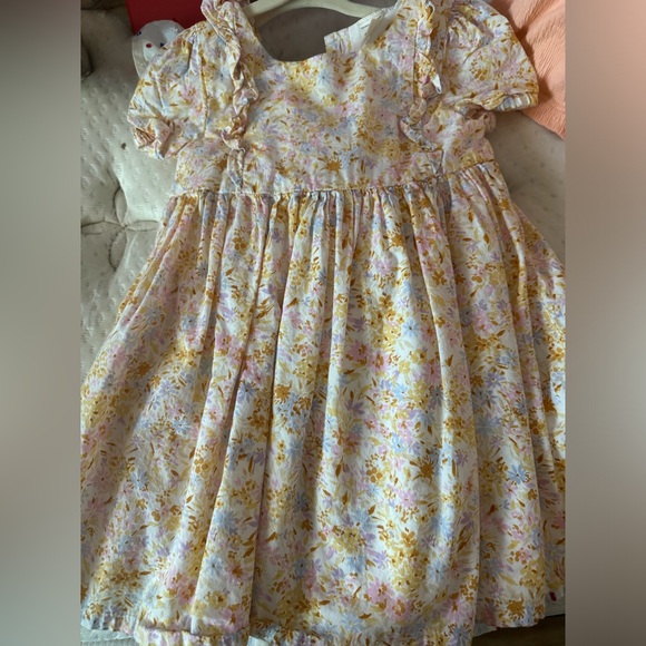 6 toddler dresses $35 sizes 2T one of them 18-24 months carters, target macys - Picture 3 of 6